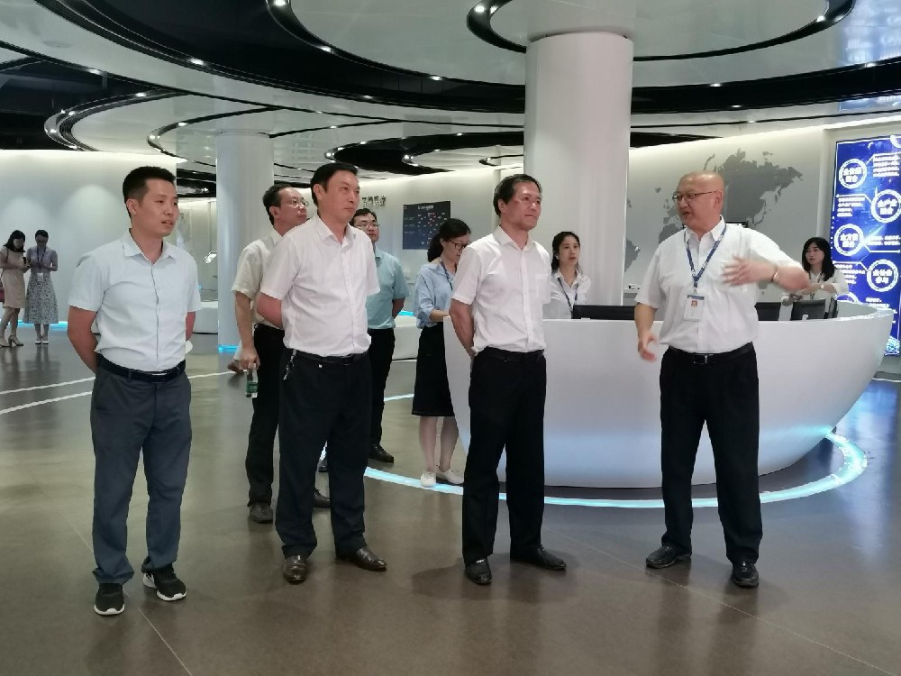 江西省科協(xié)黨組書(shū)記、副主席羅瑩蒞臨憶源科技調(diào)研指導(dǎo)